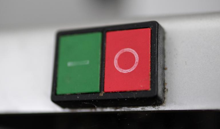 a green button and red button next to each other