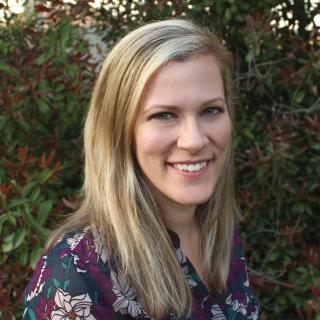 ellie_headshot_3_2017.jpg Thumbnail