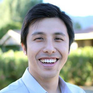 headshot_angus.jpg Thumbnail