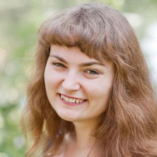 headshots-comp_0004_sally.jpg.jpg Thumbnail